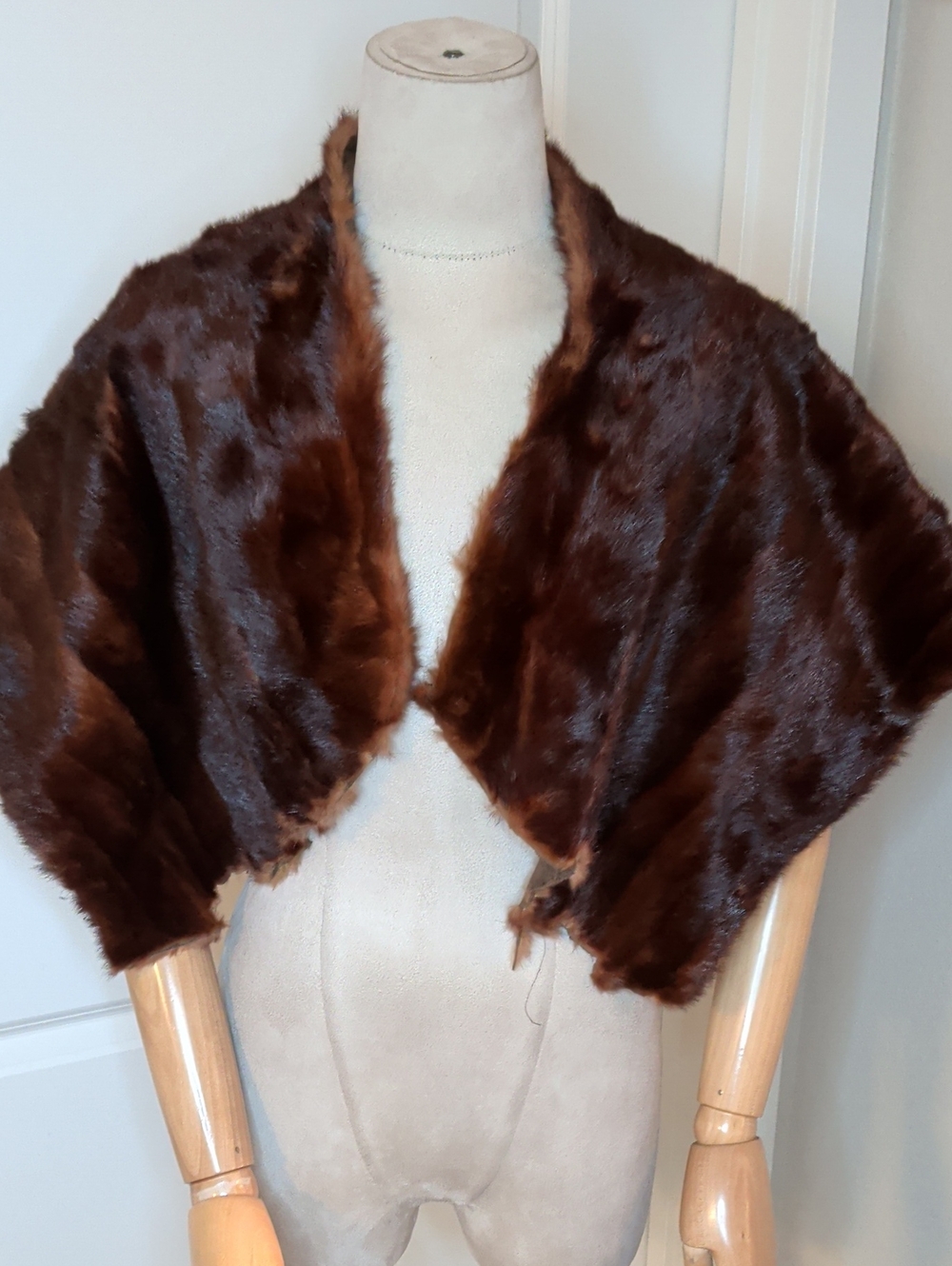 Vintage 60s Brown Mink Fur Stole Cape Raw Unfinished Elegant Formal MCM